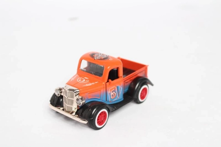 Petites voitures pick-up en métal – lot de 12 pcs en présentoir de vente
