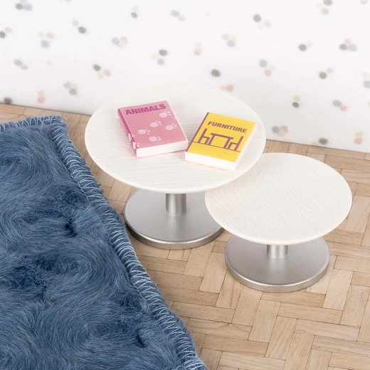 Tapis doux et tableau comme décoration élégante