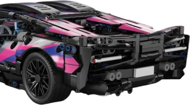 Carrosserie détaillée et éléments réalistes