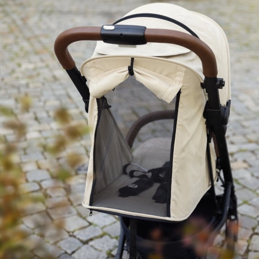 Capote extensible et aération pour les journées d’été