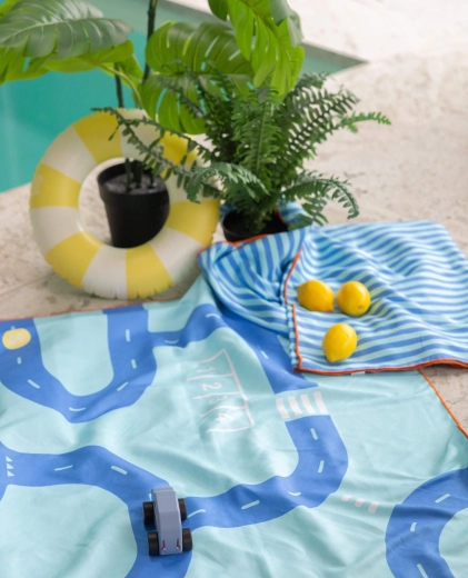 Microfibre à séchage rapide qui n’accroche pas le sable