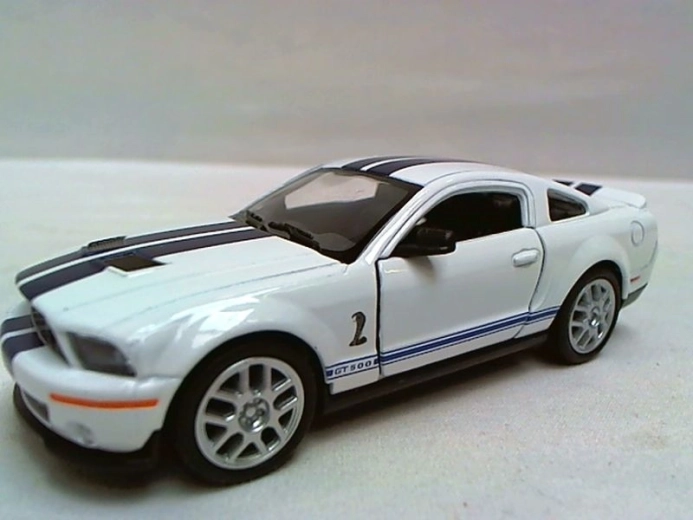 Modèle de voiture Shelby 15 cm