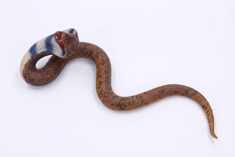 Cobra souple en caoutchouc de 48 cm