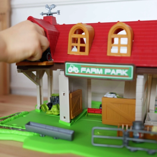Jeu avec des animaux et des éléments mobiles