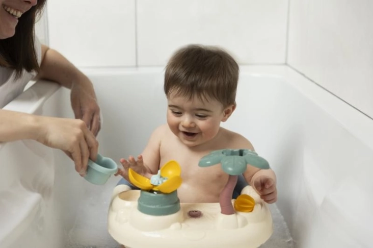 Installation facile grâce au plateau coulissant