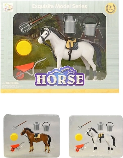 Cheval avec accessoires