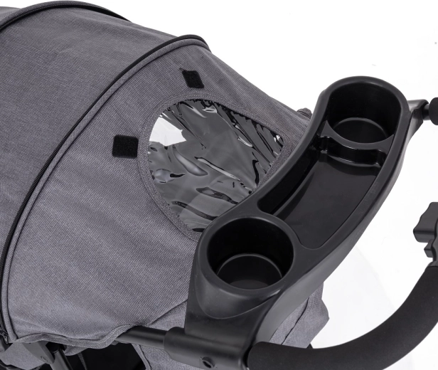 Capote extra large avec fenêtre pour garder le contact avec l’enfant