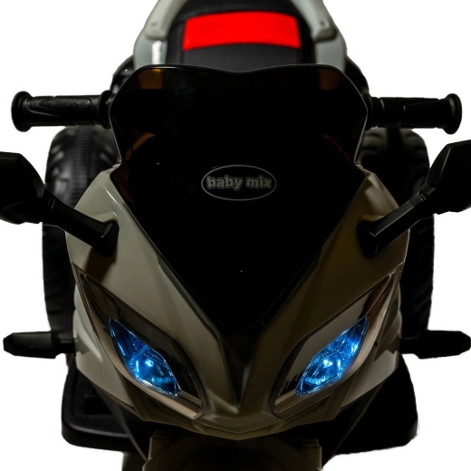 Phares LED et structure tricycle stable