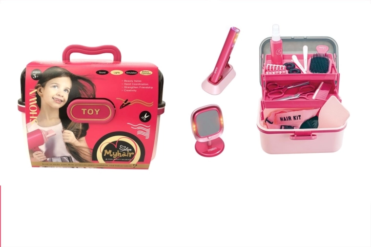 Studio coiffure pour enfants avec lisseur et miroir
