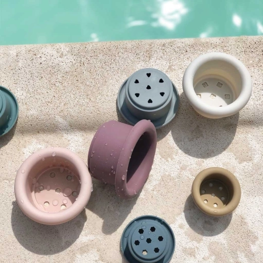 Grâce aux trous, parfaits aussi dans l’eau