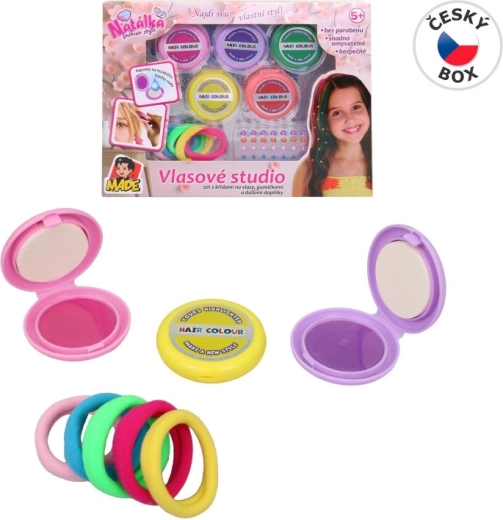 Studio de coiffure avec couleurs pour cheveux et accessoires