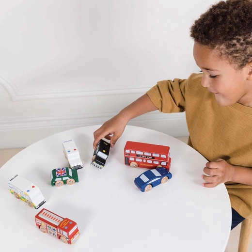 Compatible avec circuits de train et garages
