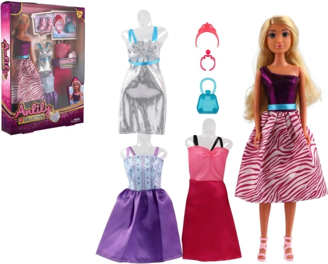 Poupée Anlily 30 cm avec tenue de rechange et accessoires dans une boîte