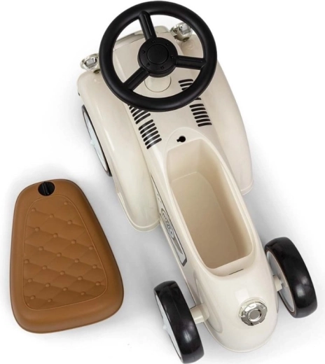 Espace de rangement sous la selle