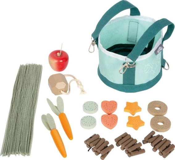 Nourriture et friandises en bois réalistes