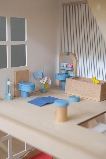 Bois de hêtre de qualité et finition détaillée
