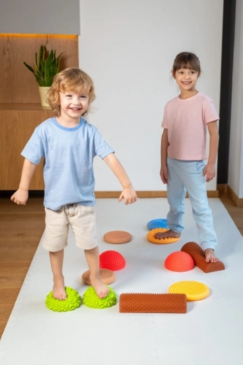 Configurations variables et difficulté progressive