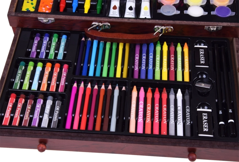 Mallette en bois avec rangement clair et organisé
