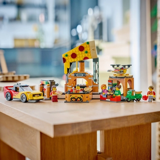 Accessoires et minifigurines pour jouer au restaurant