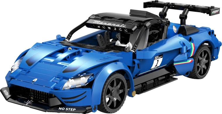 Modèle réaliste MASERATI GT2 à l’échelle 1:14