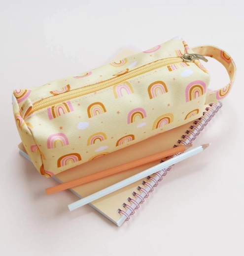 Rangement sécurisé des fournitures scolaires