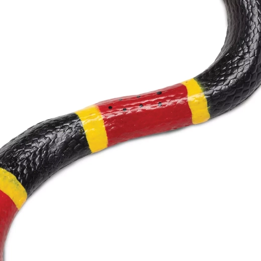 Forme flexible et texture d’écailles en relief