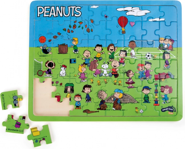 Petits petons Puzzle en bois Snoopy sur le terrain