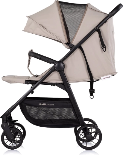 Capote extensible avec ventilation en maille