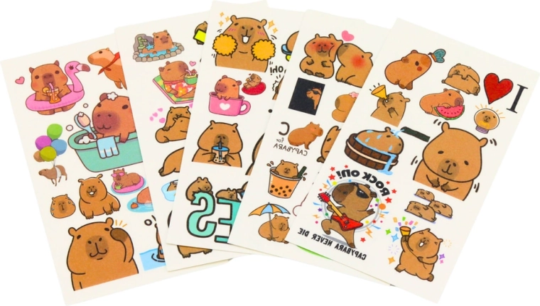10 planches remplies de capybaras