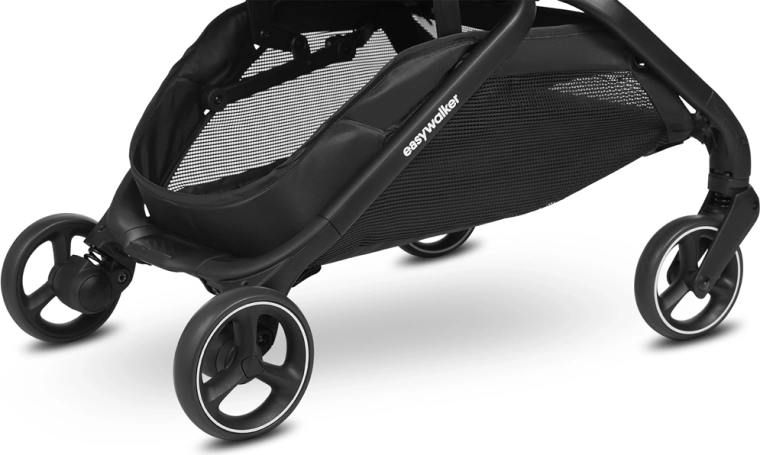 Grande capote et espace de rangement pratique