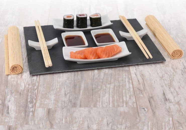 Service élégant et repas confortable