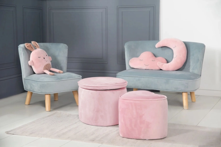 Tabouret pour enfant ROBA avec espace de rangement rose