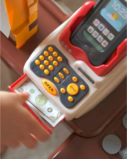 Caisse, balance et scanner pour un jeu réaliste