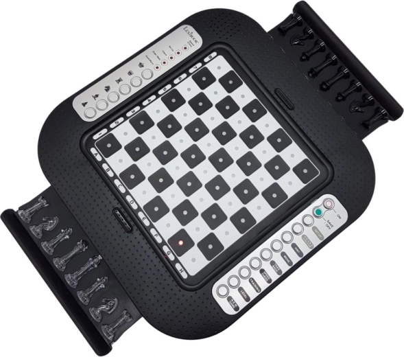 64 niveaux de difficulté et ELO jusqu’à 1800