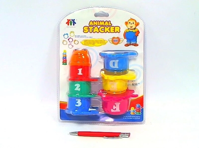 Gobelets empilables et gigognes pour enfants