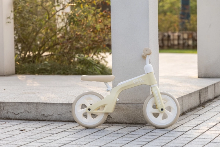 Selle et guidon réglables qui grandissent avec l’enfant