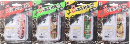 Skateboard en plastique avec accessoires