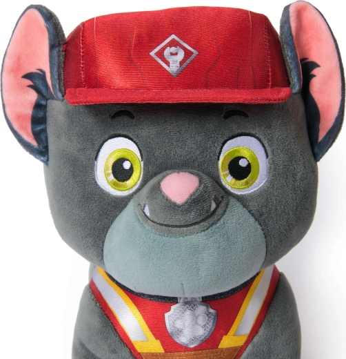 Ressemble fidèlement au héros de la série