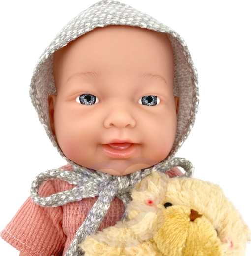 Tenue douce et petit compagnon ourson