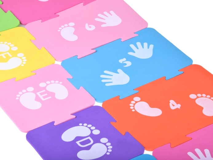 Apprentissage des chiffres et des lettres en mouvement