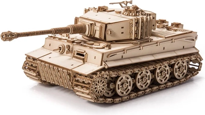 Modèle détaillé en bois du char Tiger M1
