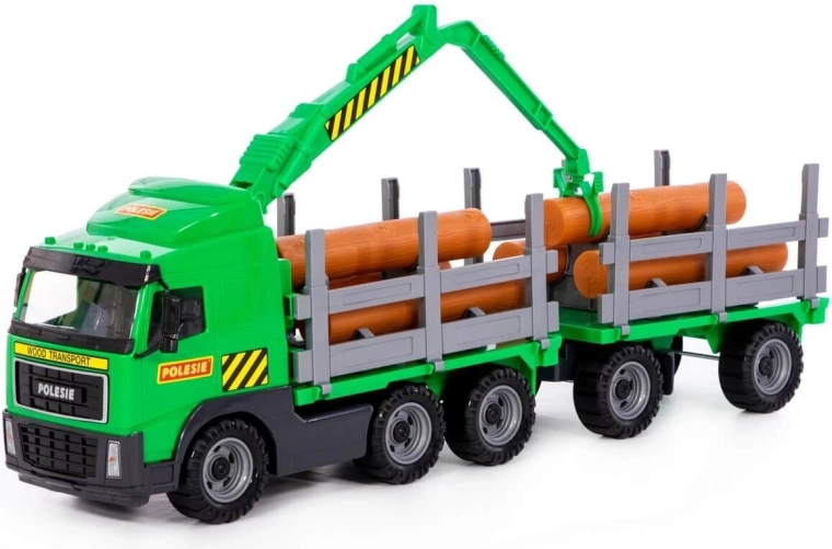 Camion forestier avec remorque