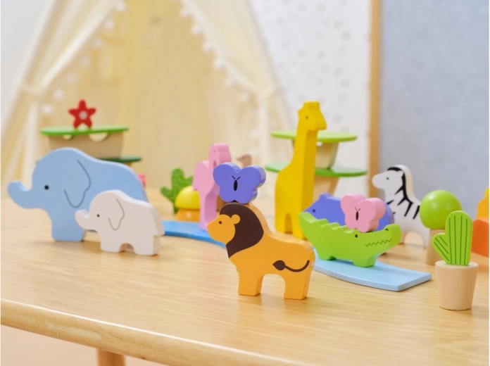 Les animaux de la savane pour un jeu imaginatif