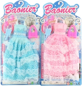 Robe pour poupée avec accessoires