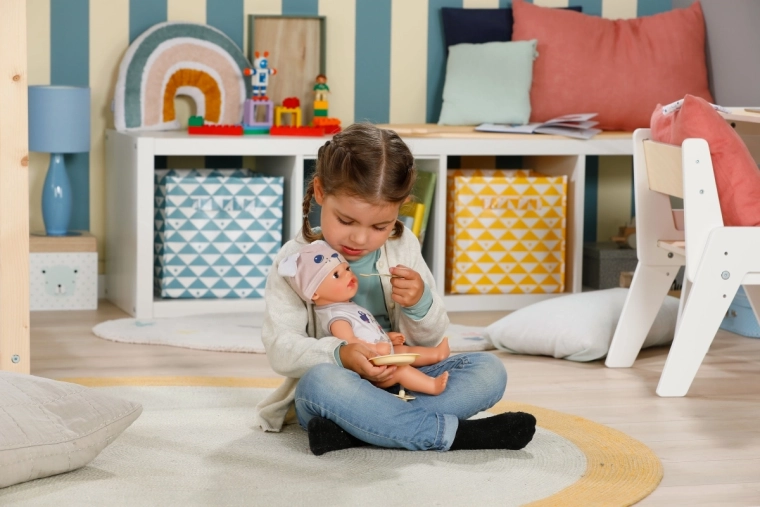Première poupée pour les tout-petits