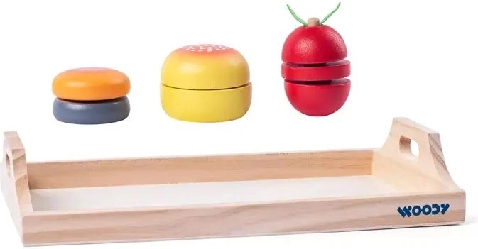 Set complet pour le petit-déjeuner sur un plateau