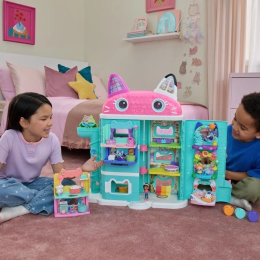 Riche assortiment d’accessoires pour un jeu créatif