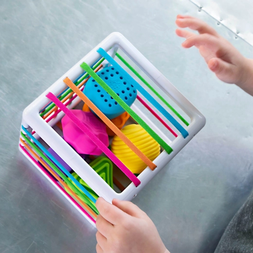 Développement de la motricité fine et des sens