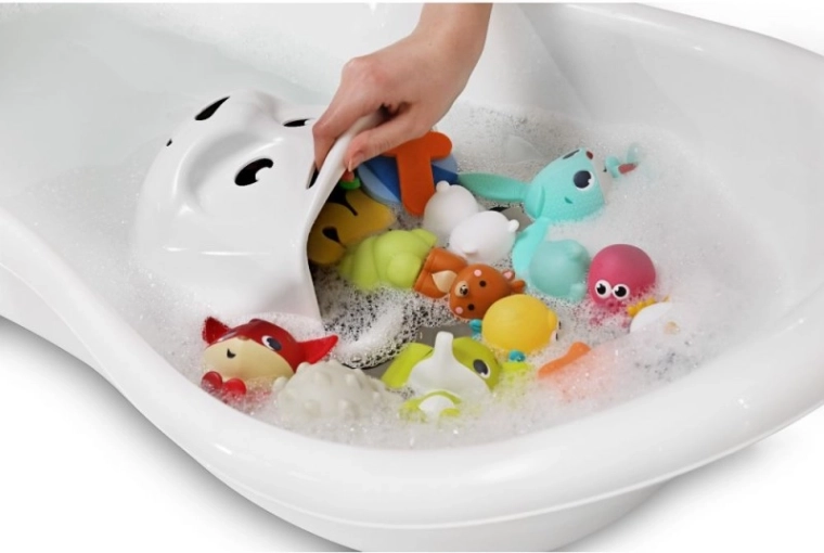 Amusement et ordre pendant le bain