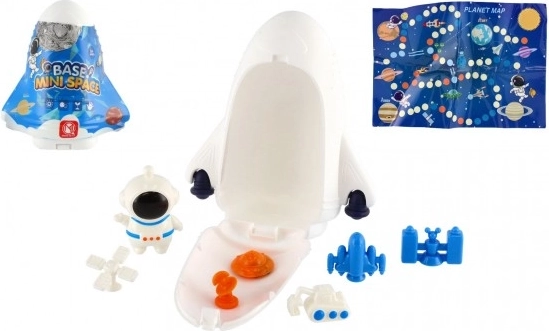 Fusée spatiale avec accessoires